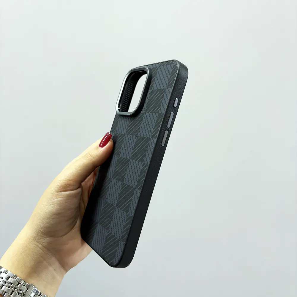 قاب (کاور، گارد، کیس) اپل آیفون (iphone) طرح کربن با لبه محافظ لنز مشکی
